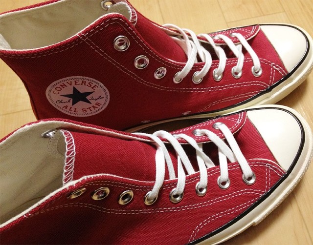 CONVERSEの1970s復刻チャックテイラー（Crimson）