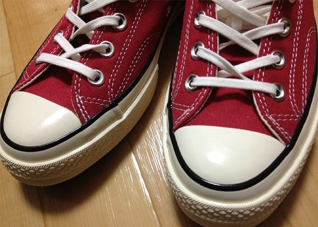 CONVERSEの1970s復刻チャックテイラー（Crimson）