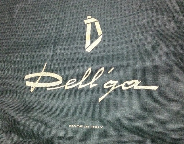 Dell'gaのバッグ